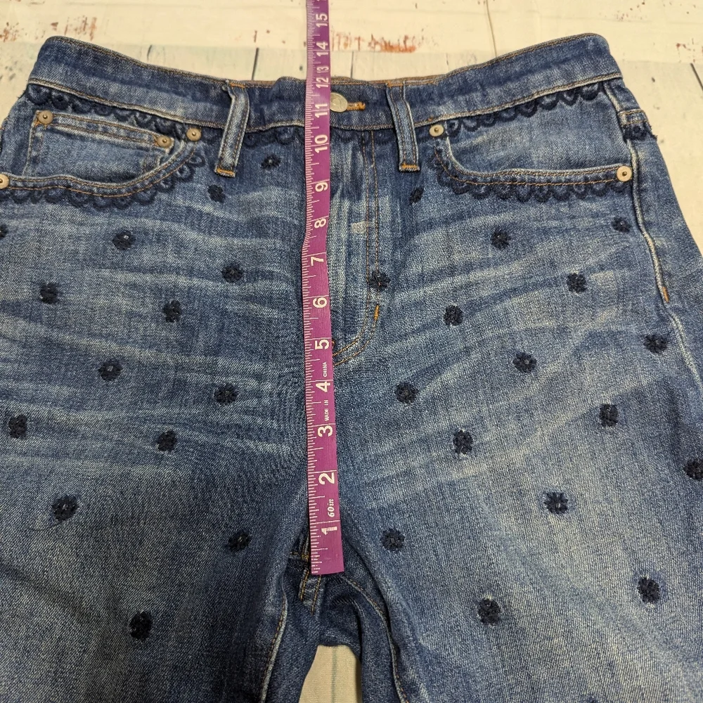 Madewell The High-Rise Slim Boy Jean with floral embroidery. - Picture 3 of 8